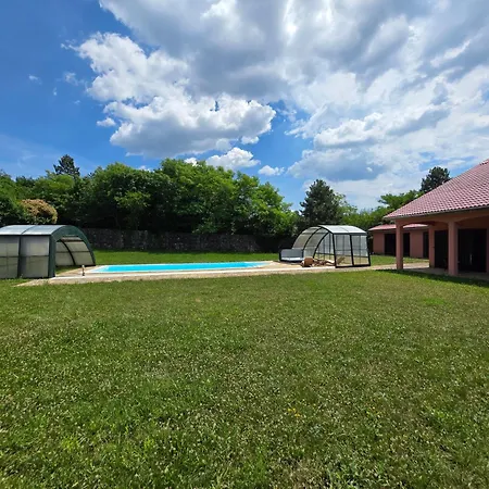Noiram - Your Dream Getaway In Nature 빌라 Senozece