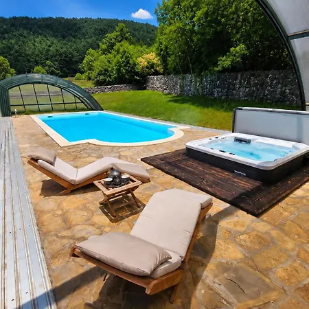 Вилла Noiram - Your Dream Getaway In Nature Senozece