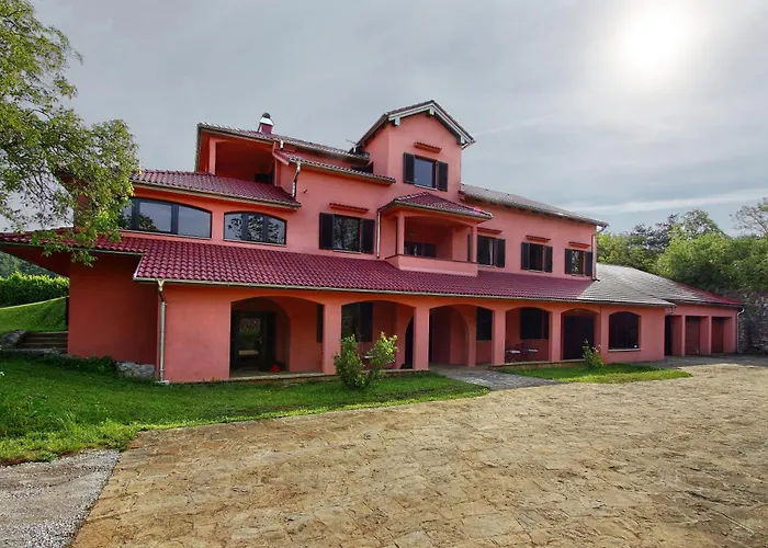 Noiram - Your Dream Getaway In Nature *